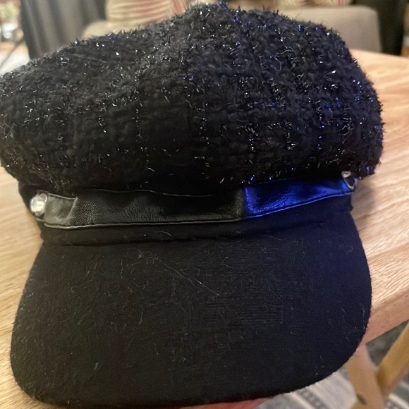 Ladies Black Cap - Picture 3 of 4